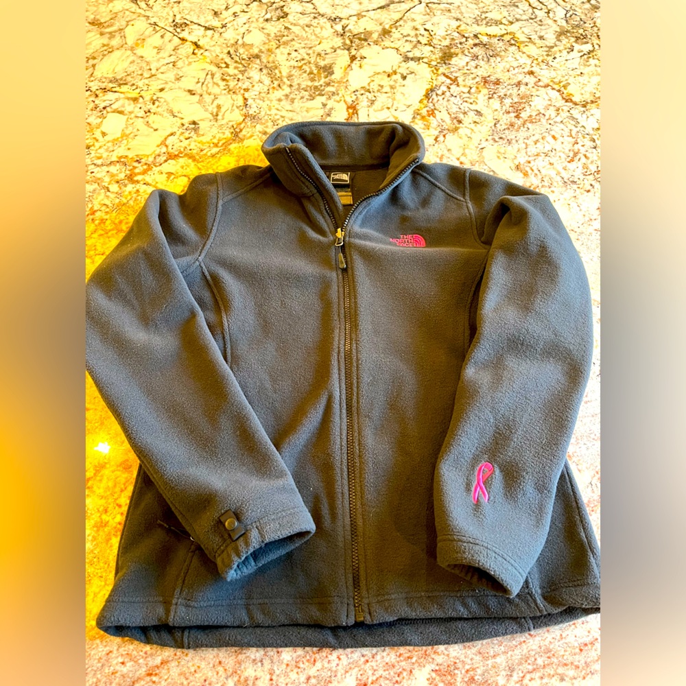 Breast Cancer Awareness North Face zip up
Size:M